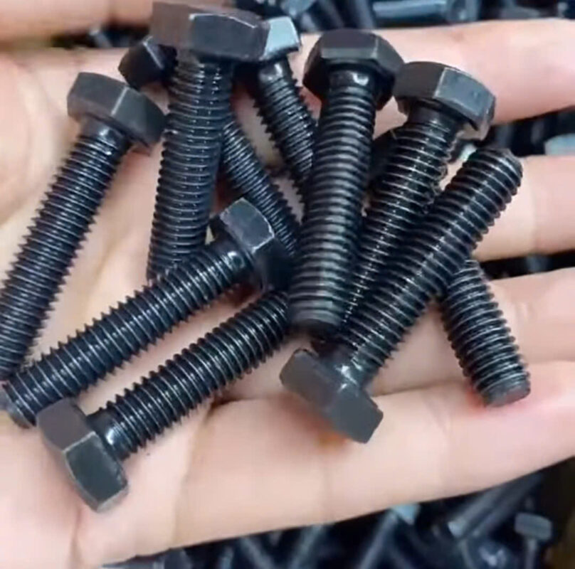 Bulong liên kết M24x100 ren suốt đen cấp bền 8.8