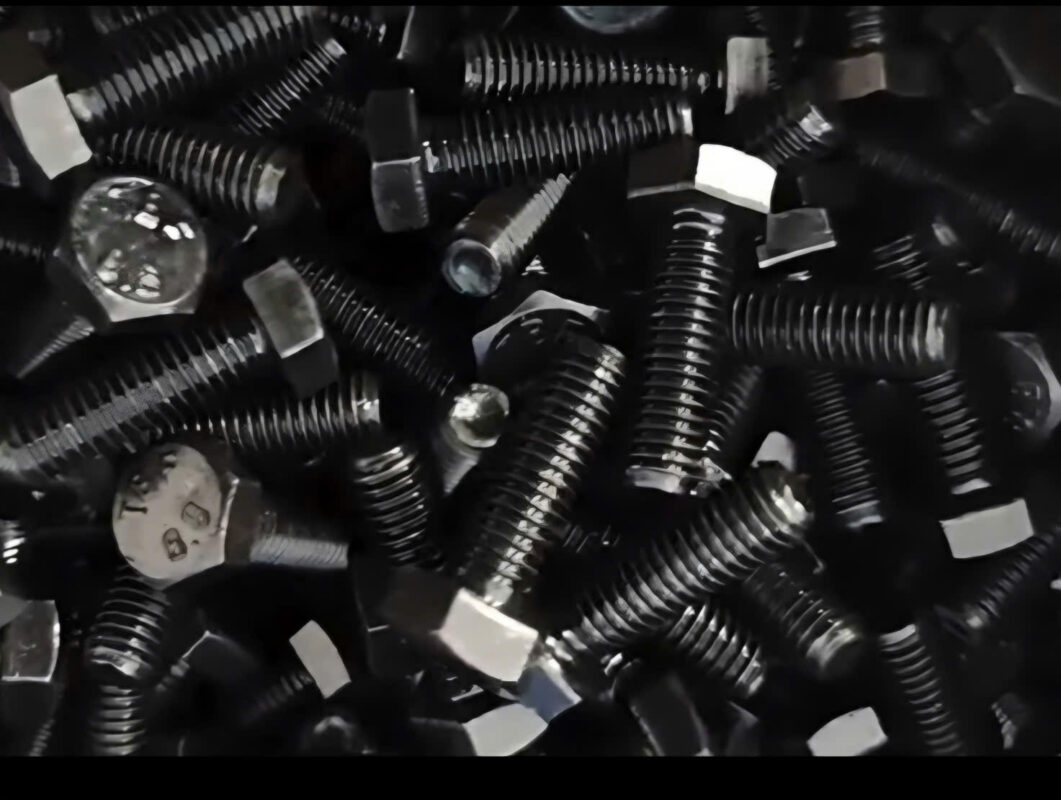 Bulong liên kết M22x100 ren suốt đen cấp bền 8.8