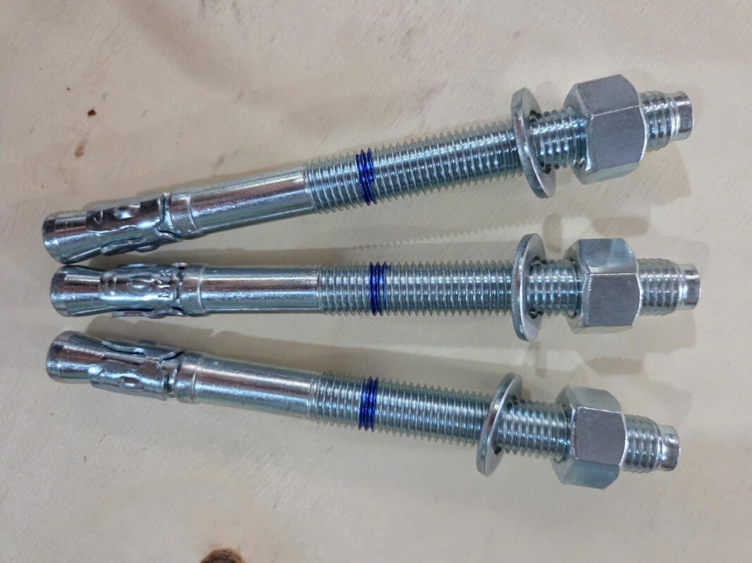 Bulong nở – loại bulong neo cơ học rất phổ biến trong lắp đặt hiện nay